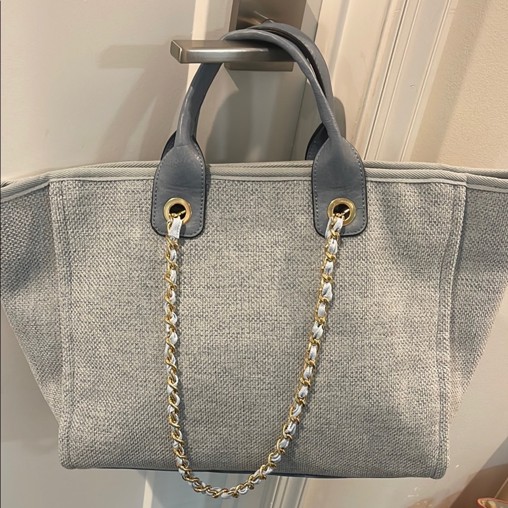 Elegant light blue Tote Bag with Gold Chain